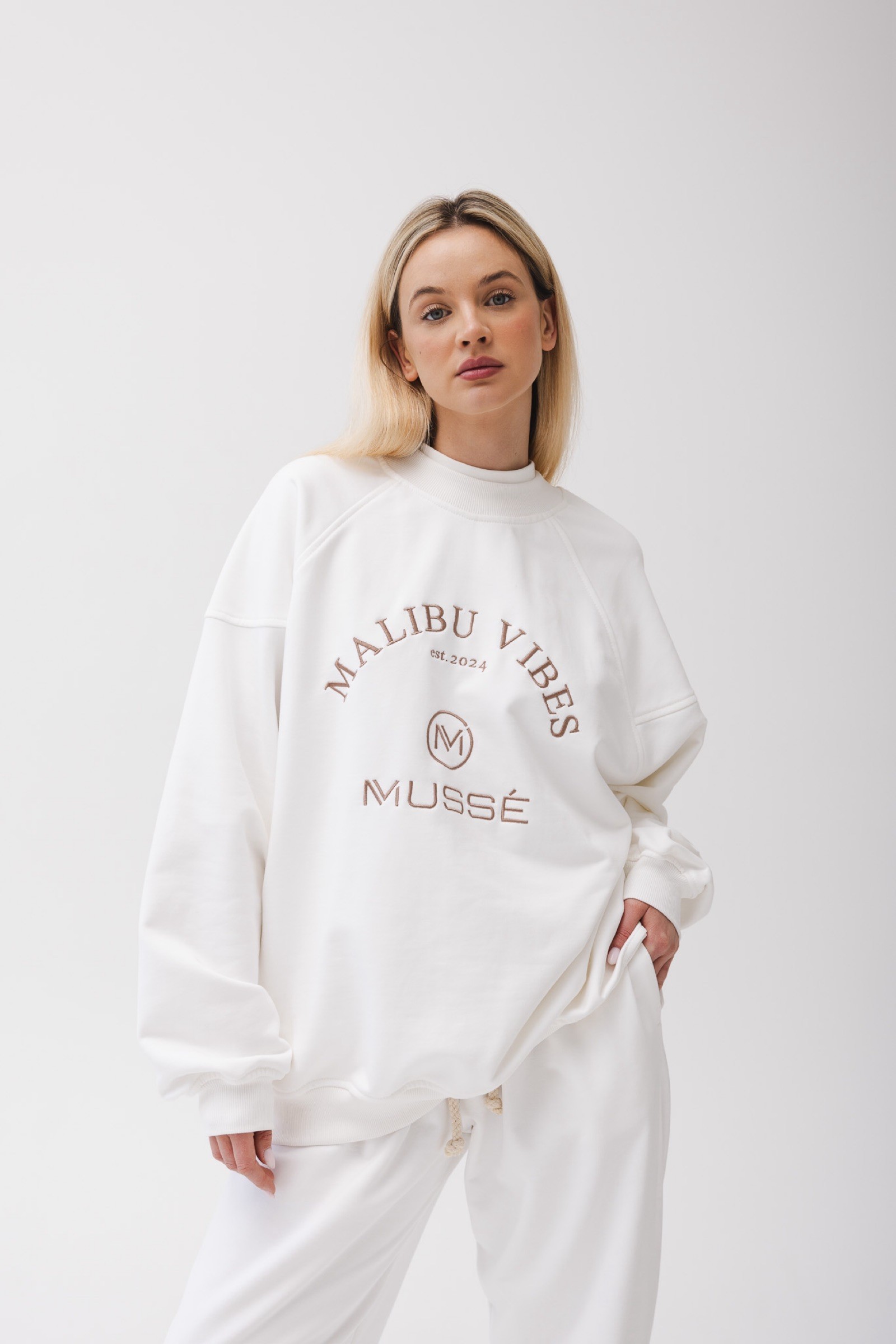 BLUZA MALIBU VIBES WHITE