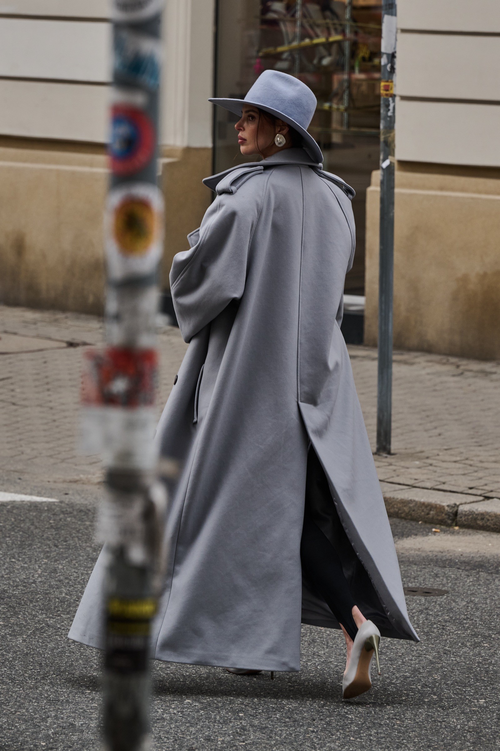 SASSY LIGHT GRAY HAT