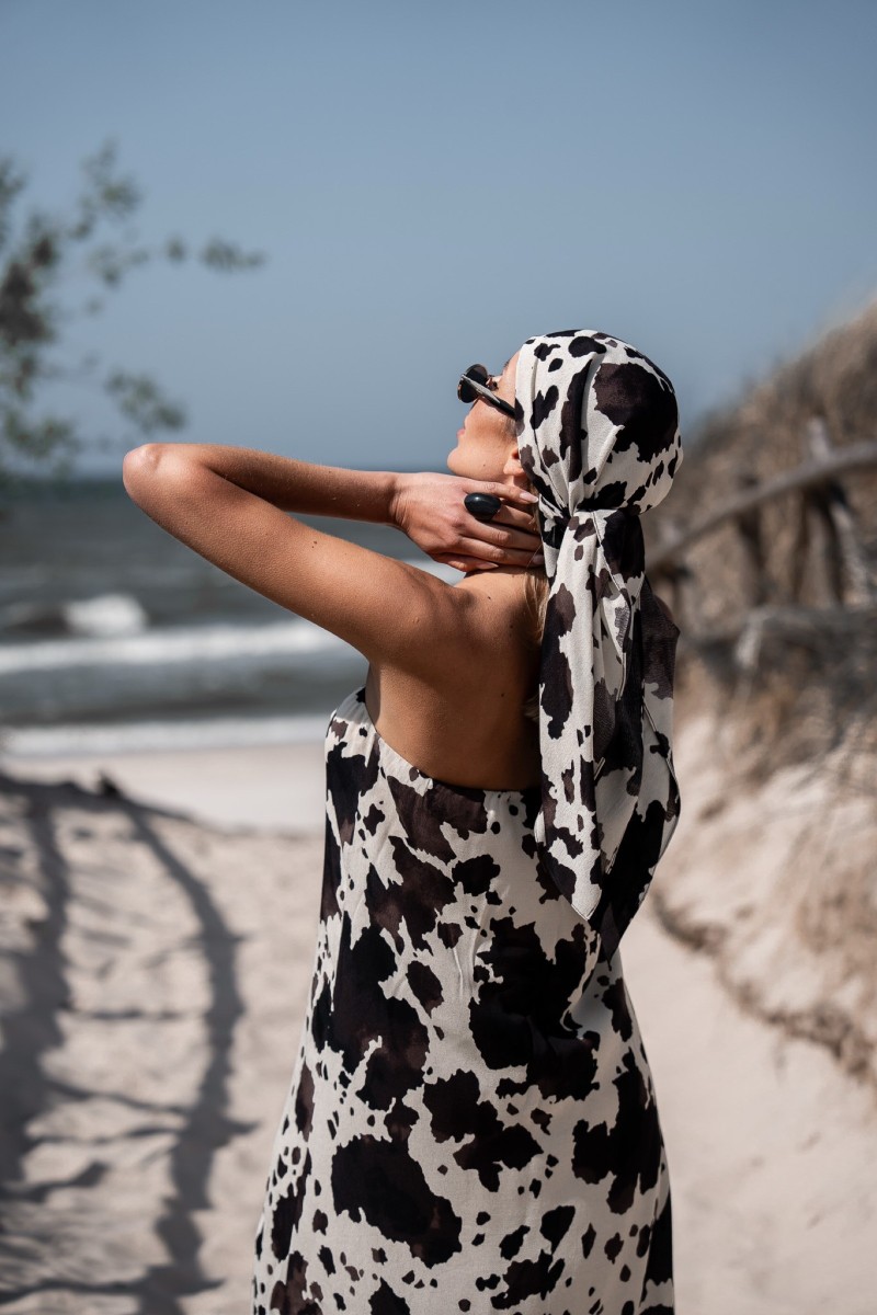 CHUSTA AZARA COW CHUSTA AZARA COW