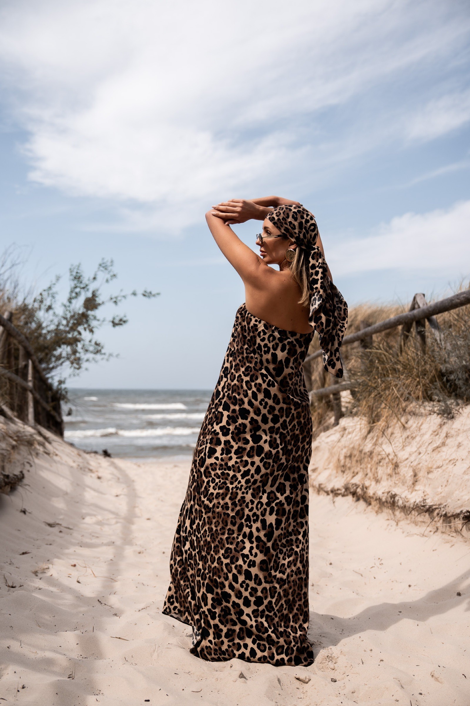 AZARA LEOPARD SHAWL