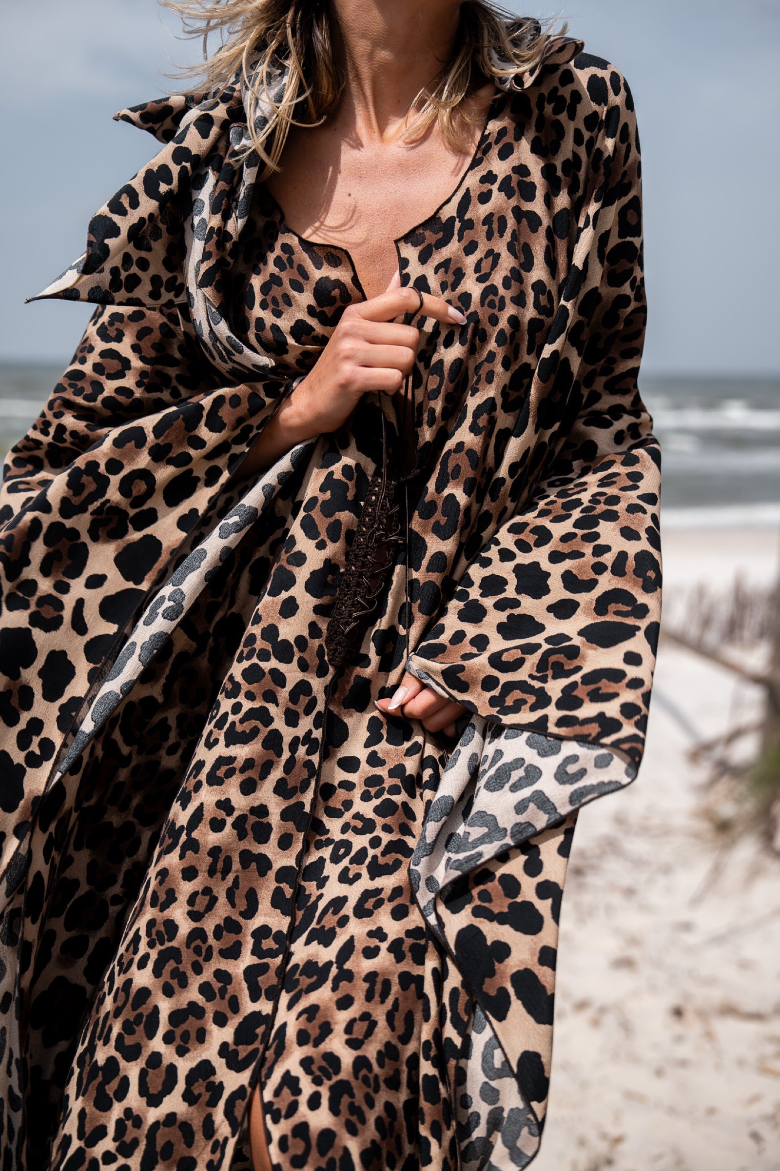 SUKIENKA AZARA LEOPARD