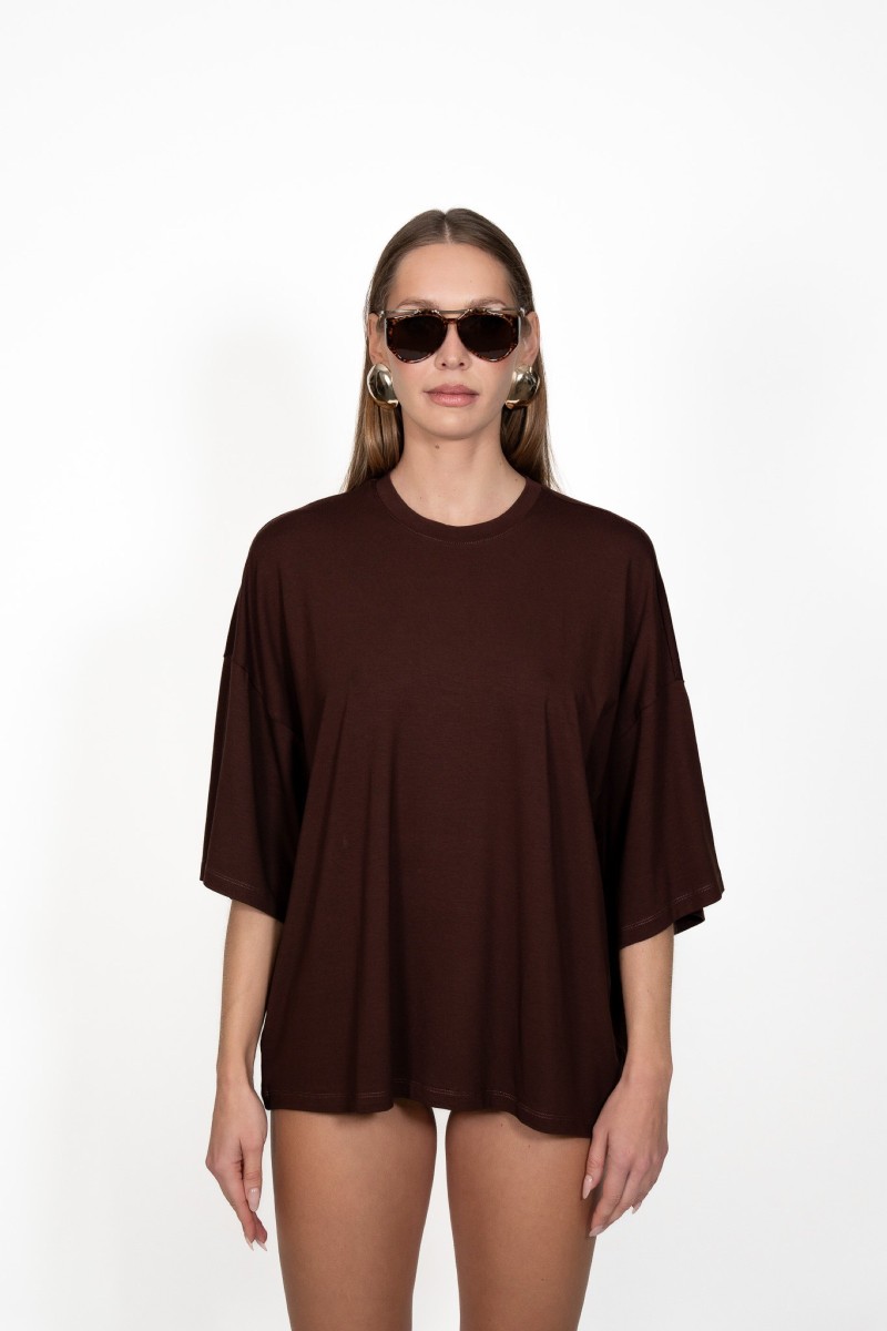 OVERSIZE PLUM CHOCOLATE T-SHIRT OVERSIZE PLUM CHOCOLATE T-SHIRT