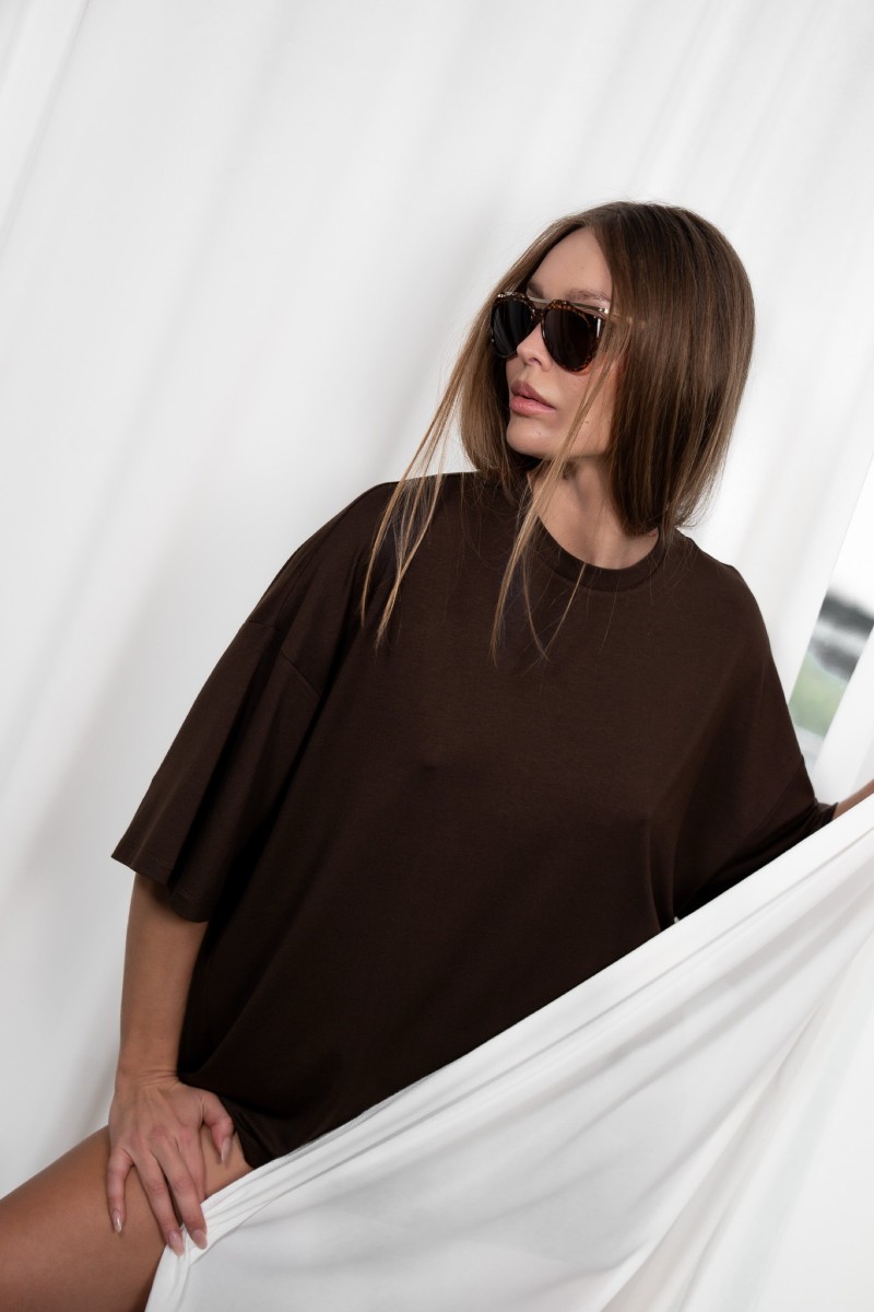 DARK CHOCOLATE OVERSIZE T-SHIRT DARK CHOCOLATE OVERSIZE T-SHIRT