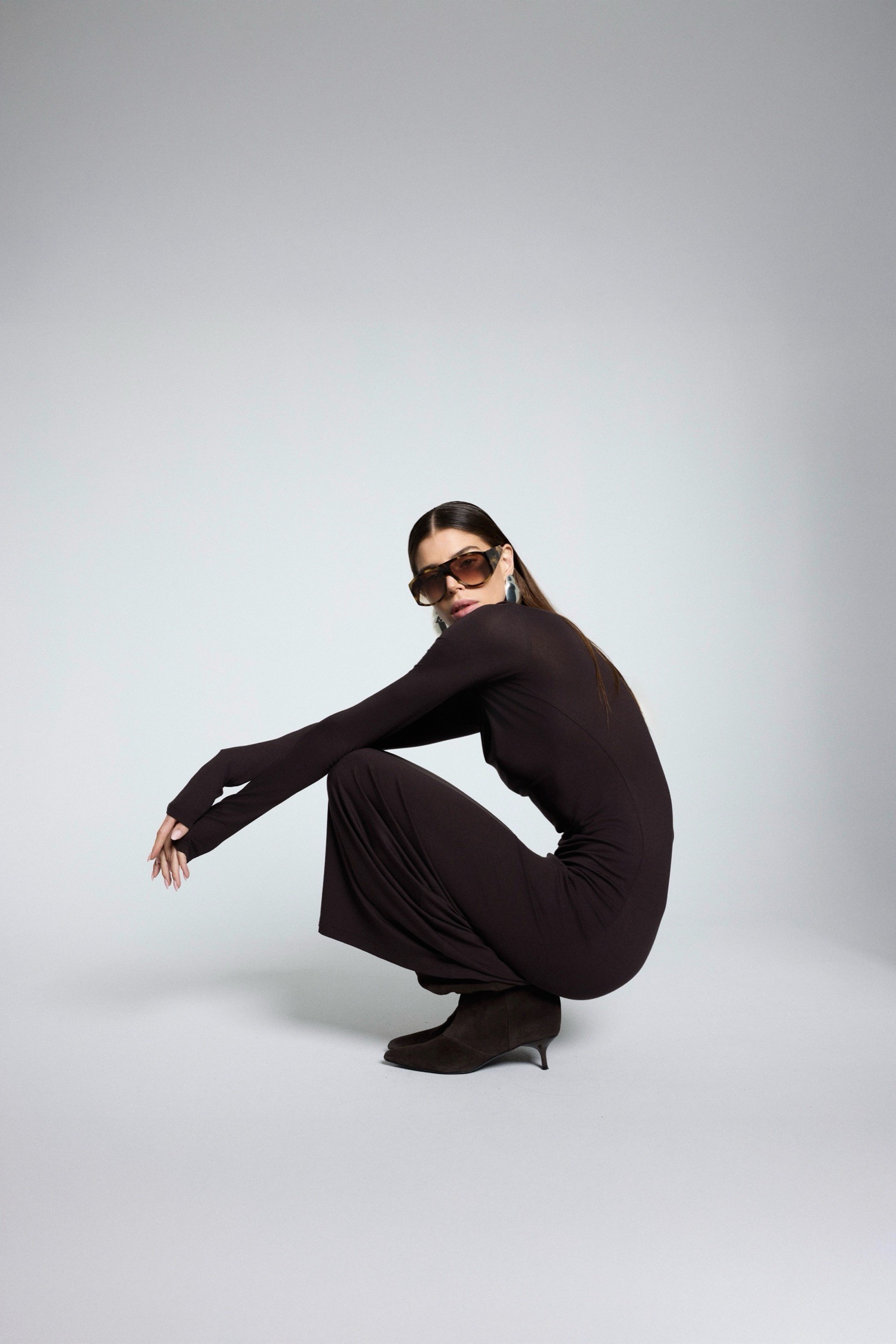 BASIC DARK CHOCOLATE DRESS