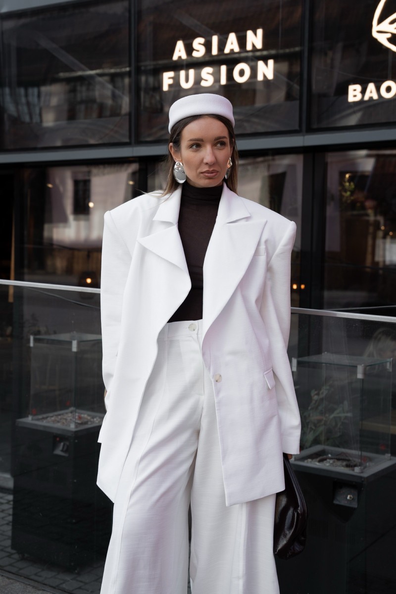 MARYNARKA MODERN EASE OFF-WHITE MARYNARKA MODERN EASE OFF-WHITE