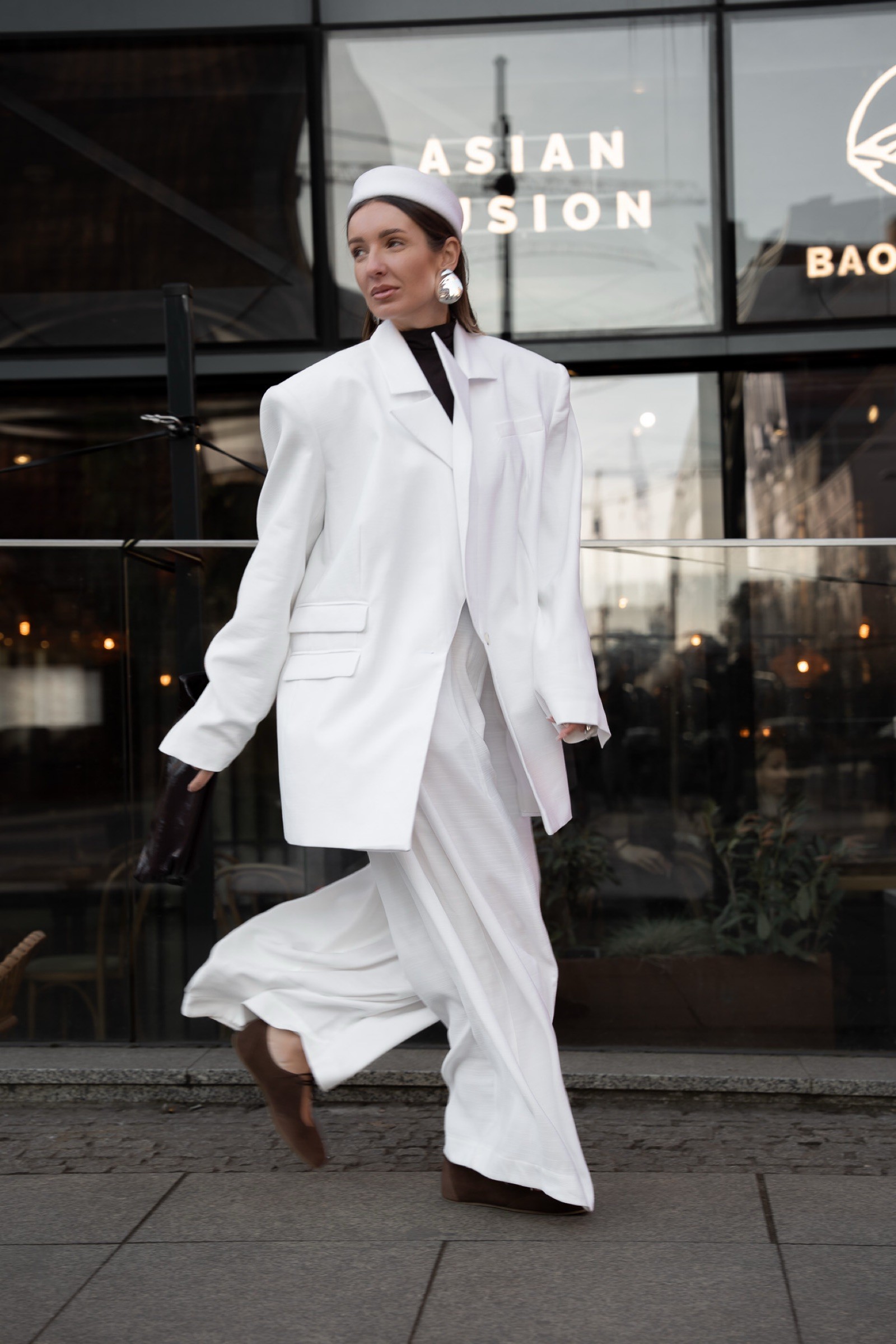 SPODNIE MODERN EASE OFF-WHITE